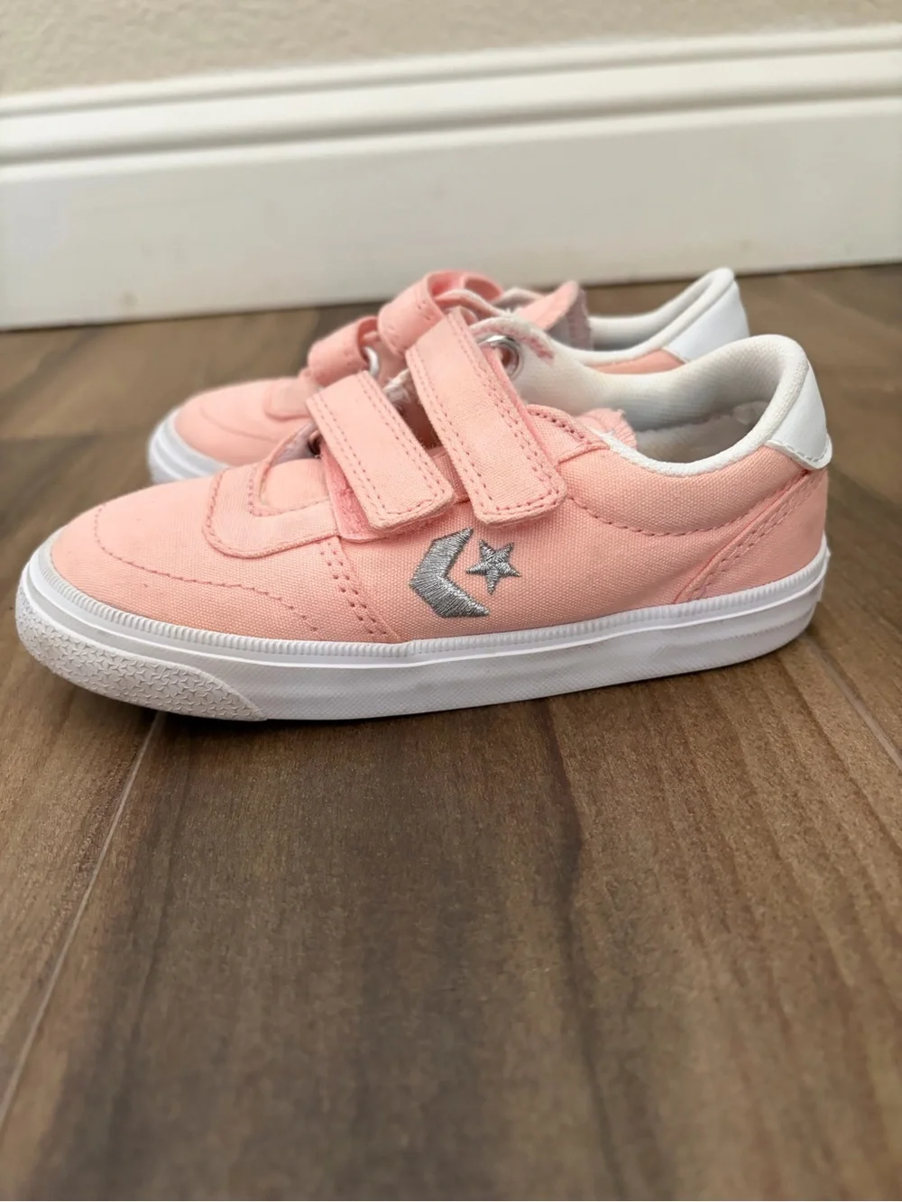 Converse Toddler/Kids Pink Velcro Low-Top Sneakers